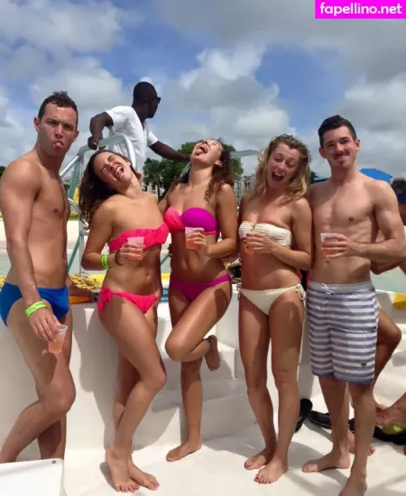 Robyn Richford OnlyFans Thumbnail #yWUWqiz0gd