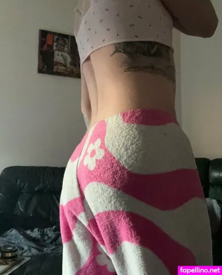 Robyn Ts OnlyFans Thumbnail #2zvTK1Rti6