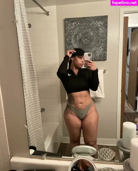 Robynbanks OnlyFans Thumbnail #Dm7qxOibqT