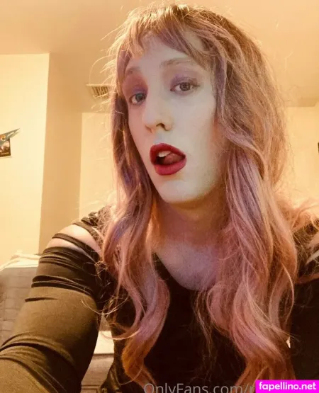 Robynfem OnlyFans Thumbnail #mHxvYU8bTT