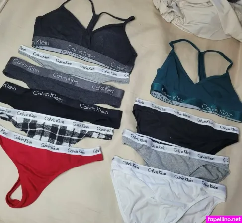 Robynfox153 OnlyFans Thumbnail #r3EYUexPh0