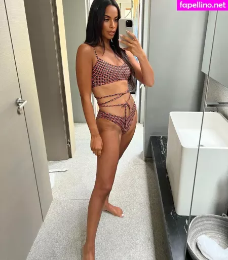 Rochelle Humes OnlyFans Thumbnail #IKvBwOBfg6