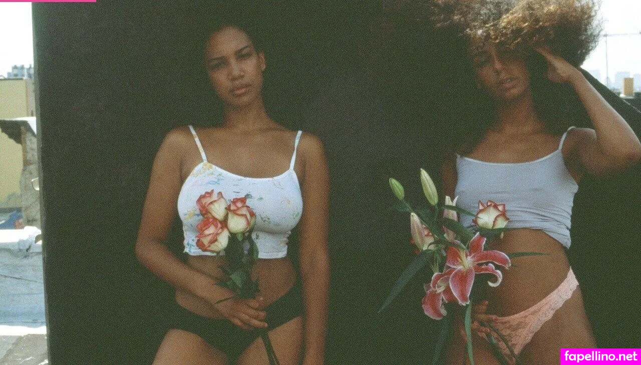 marielamh, rociomarie__ Nude Leaked OnlyFans Photo #YWotRTInaL