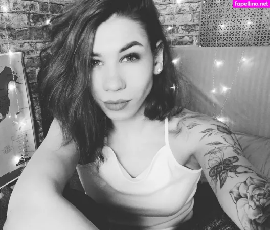 Rock It Kelly OnlyFans Thumbnail #NrSL7Hr9zM