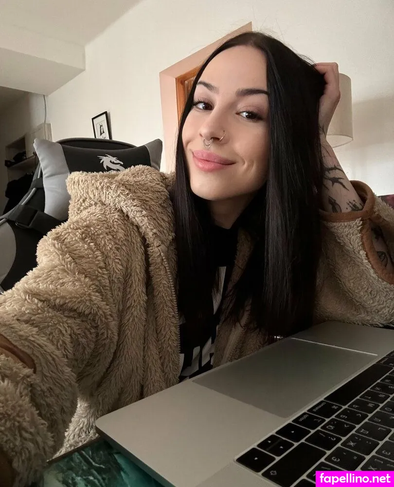 rock_n_roll_angel, rock_n_roll_angel_ Nude Leaked OnlyFans Photo #BBllTTUmpL