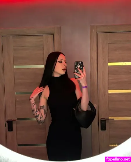 Rock N Roll Angel OnlyFans Thumbnail #zkfiDQbaac