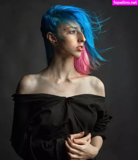 Rocken Rollia OnlyFans Thumbnail #CrBvRW7WQc