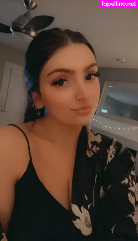 Rockinrach OnlyFans Thumbnail #aiJ2m0FJAD