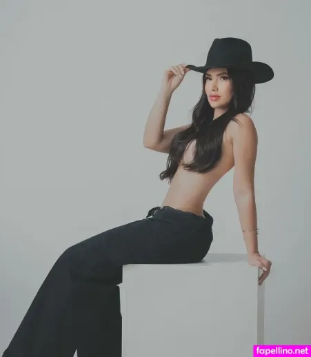 Rogeriarochaa OnlyFans Thumbnail #zxRGy90KHZ