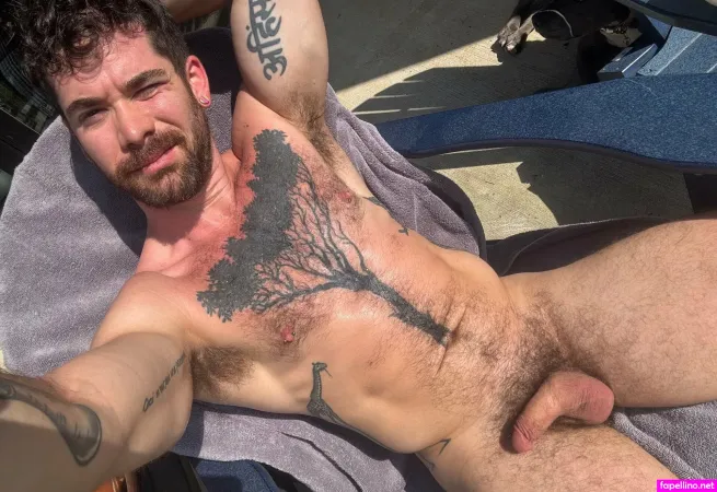 Rogerknoxxx OnlyFans Thumbnail #oTKB9U5CFg