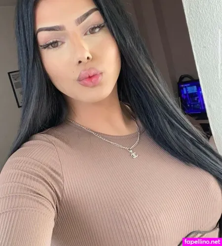 Rojin Bingol OnlyFans Thumbnail #tPTf8PPMDt