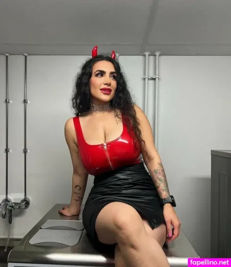 Rojin Birzoi OnlyFans Thumbnail #X7QePOFBkT