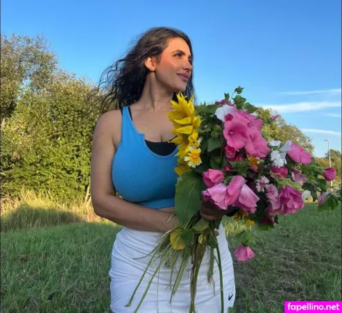 Rojin Birzoi OnlyFans Thumbnail #sa8pWbJJJY