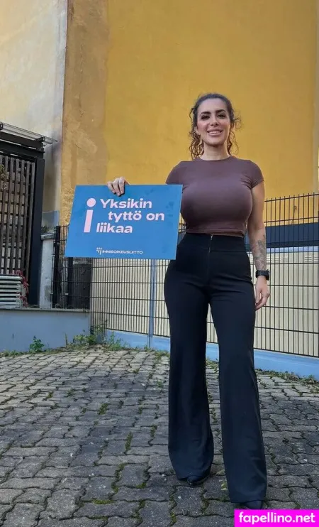 Rojin Birzoi OnlyFans Thumbnail #srnIrr1GiG