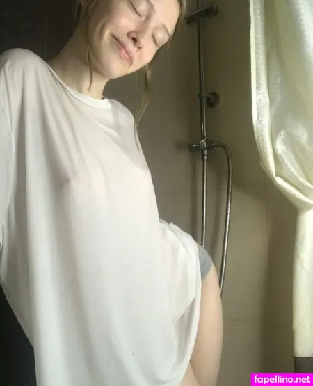 Roksana 4 OnlyFans Thumbnail #EXTOwDPQiw