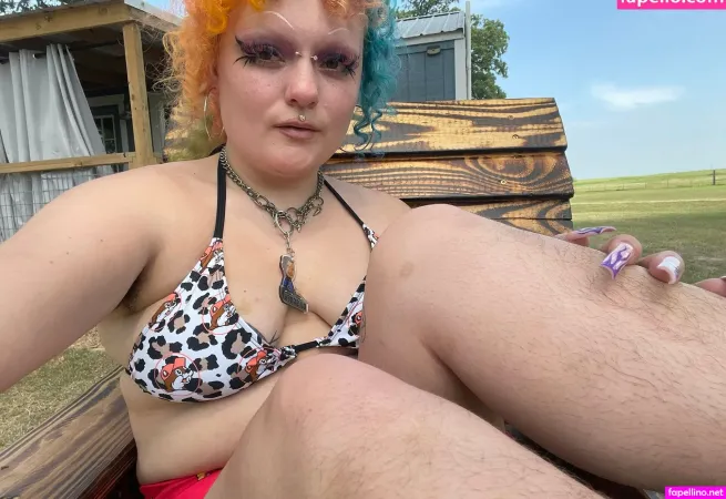 Rollerdame OnlyFans Thumbnail #0NHPslY2op