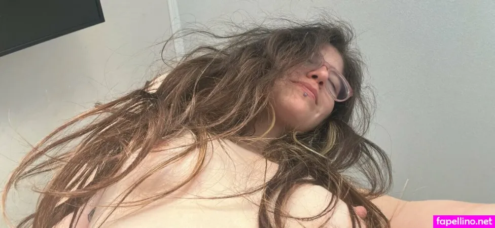 Rollerlau OnlyFans Thumbnail #FzVaeRRNfl