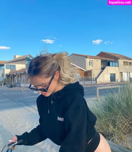 Romane Bertrand OnlyFans Thumbnail #NPX4ChNqIE