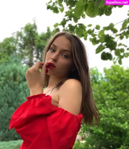 Romane Salvetti OnlyFans Thumbnail #9XcaTRzNzH