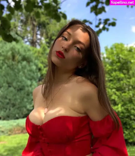 Romane Salvetti OnlyFans Thumbnail #BSwaaYtvjC