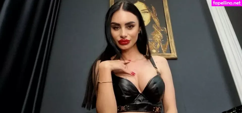 Romanian Mistress OnlyFans Thumbnail #R3RrNJkm2w