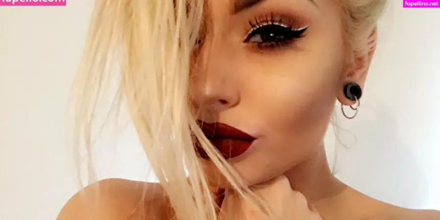 Romanie Smith OnlyFans Thumbnail #4XMOISnxpZ