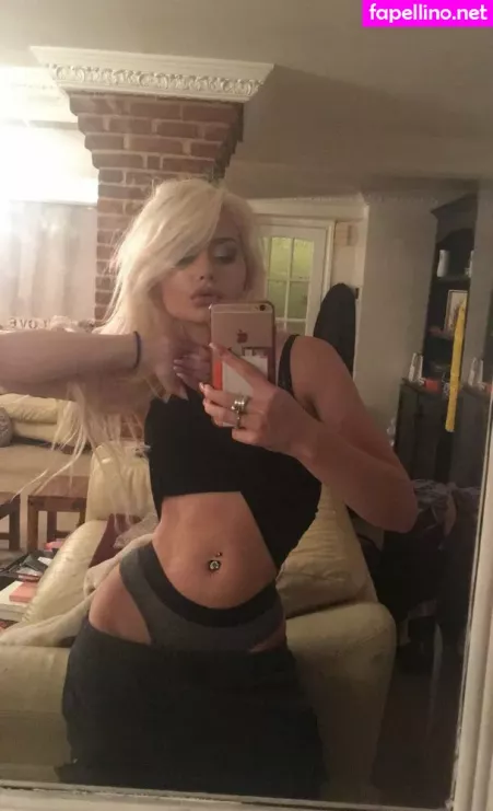 Romanie Smith OnlyFans Thumbnail #MynBBkY1YN