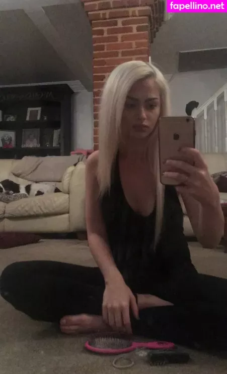 Romanie Smith OnlyFans Thumbnail #RqIHsMLR02