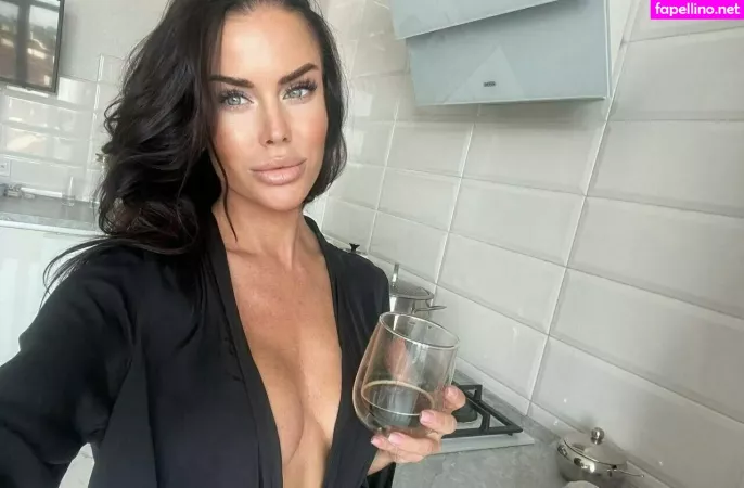 Romanova 69 OnlyFans Thumbnail #I4ydcOZdig