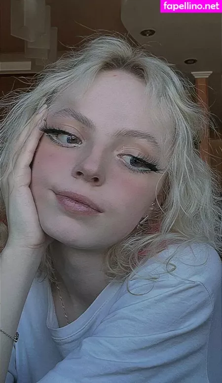 Romanowwa OnlyFans Thumbnail #8uRanMiwFd