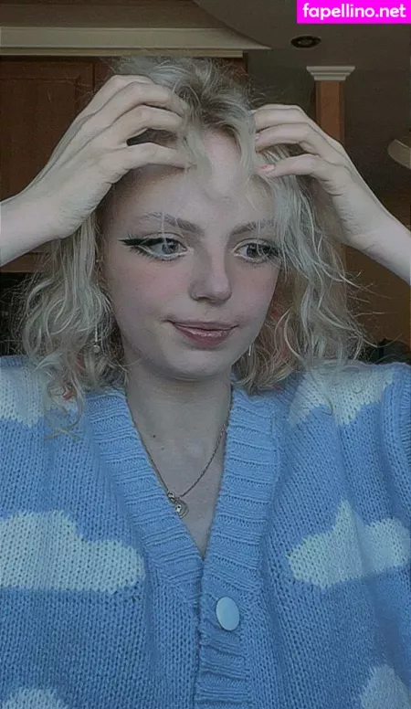 Romanowwa OnlyFans Thumbnail #YwNaDRfszw