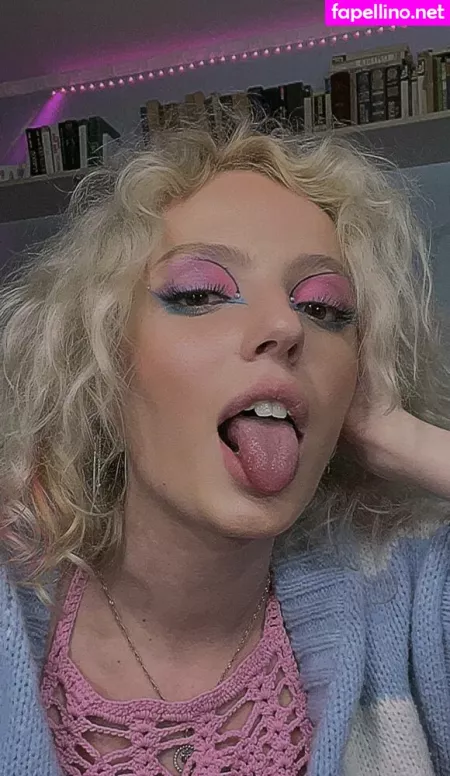 Romanowwa OnlyFans Thumbnail #wH7UBug0sJ