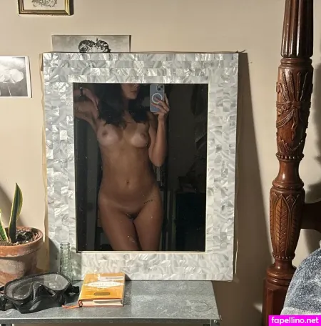 Romanticnudist OnlyFans Thumbnail #8OQm36QNIS