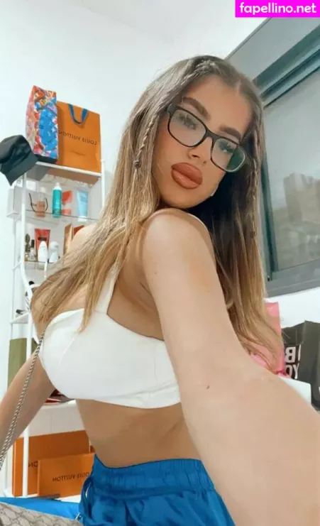 Romi OnlyFans Thumbnail #miAIe1EURU