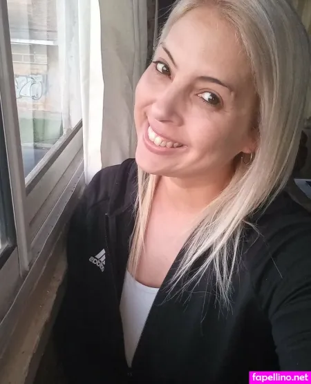 Romi10 OnlyFans Thumbnail #6AtZGs5B32