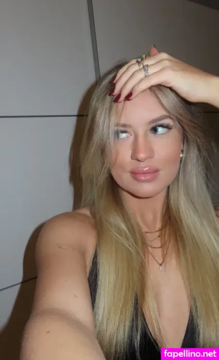 Romy Wollmann OnlyFans Thumbnail #cBB9grNwPC