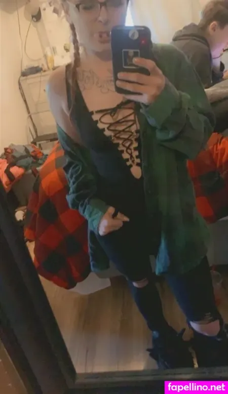 Roniibug17 Main Profile Photo