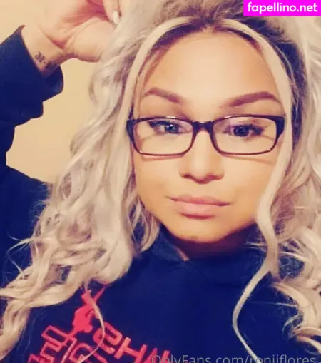 Roniiflores OnlyFans Thumbnail #z8o7LduwBO