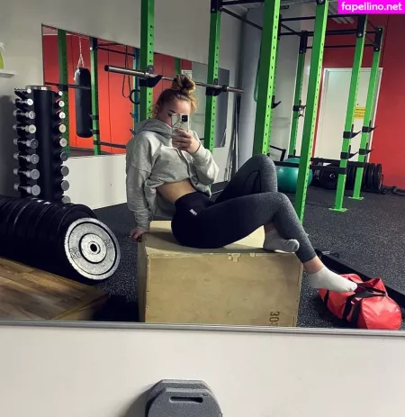 Ronjalexandra OnlyFans Thumbnail #WHDryJYwLp