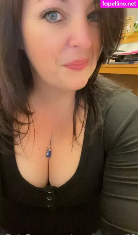 Ronnie Rae 82 OnlyFans Thumbnail #iX8zYVpekk