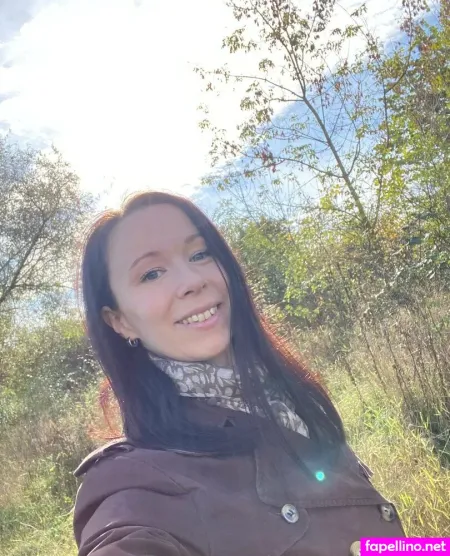 Ronya Eastgermany Ofc OnlyFans Thumbnail #zNIKyP98mP