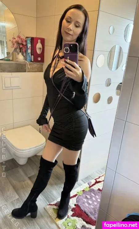 Ronya Eastgermany OnlyFans Thumbnail #FnQeQiIKNJ