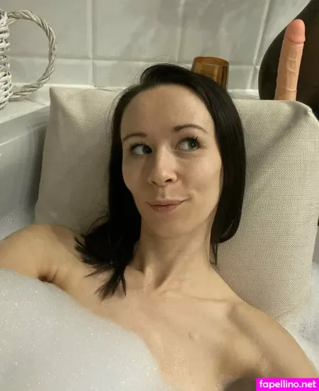 Ronya OnlyFans Thumbnail #FfT4TzaUjs