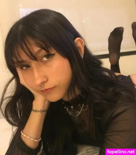 Roo Almada OnlyFans Thumbnail #to18SstTFV