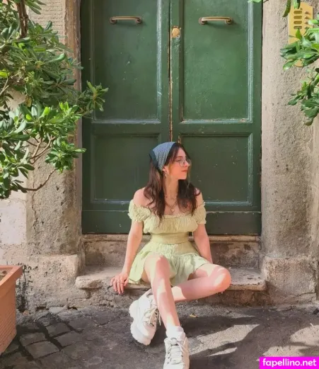 Roro OnlyFans Thumbnail #DwbHcL7AKd