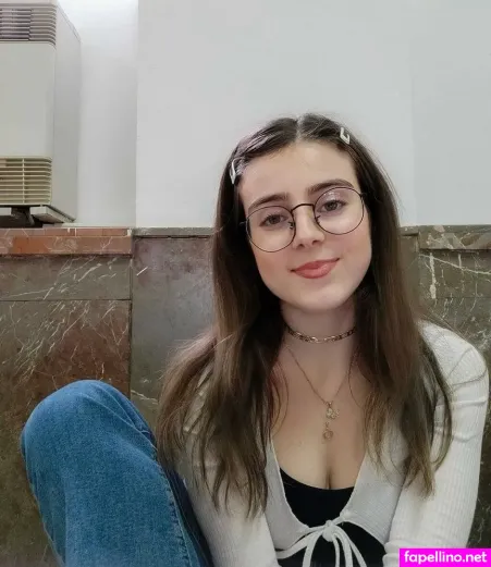 Roro OnlyFans Thumbnail #OuaO1Z0NzW