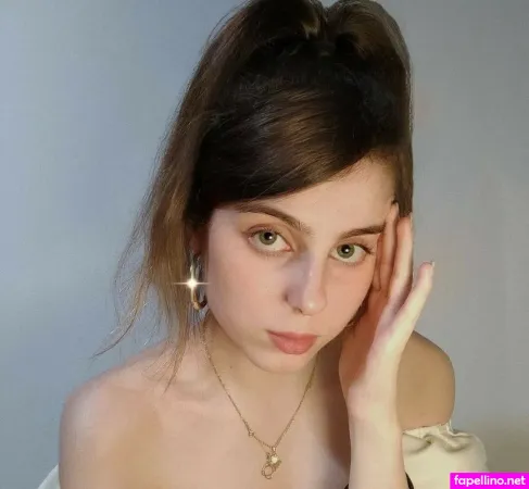 Roro OnlyFans Thumbnail #VC5QxSIuaM