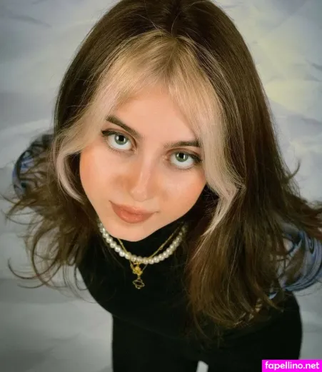 Roro OnlyFans Thumbnail #YrzVy2gRxm