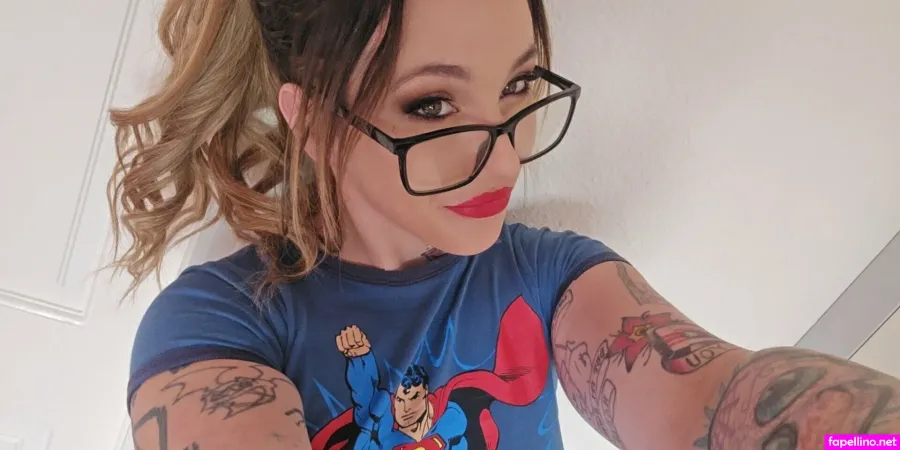 Roryxgrey OnlyFans Thumbnail #Ivy7KQ0PJf