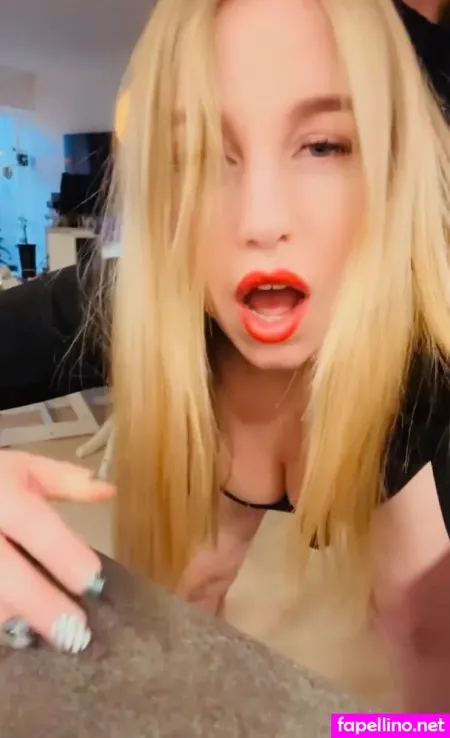 Rosa Josefin OnlyFans Thumbnail #n6l55UtIAL